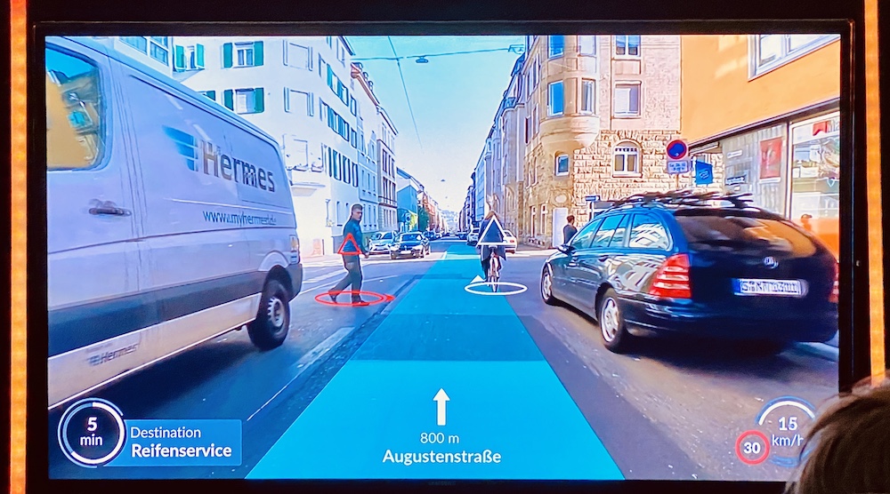 AR View in the autonomous shuttle